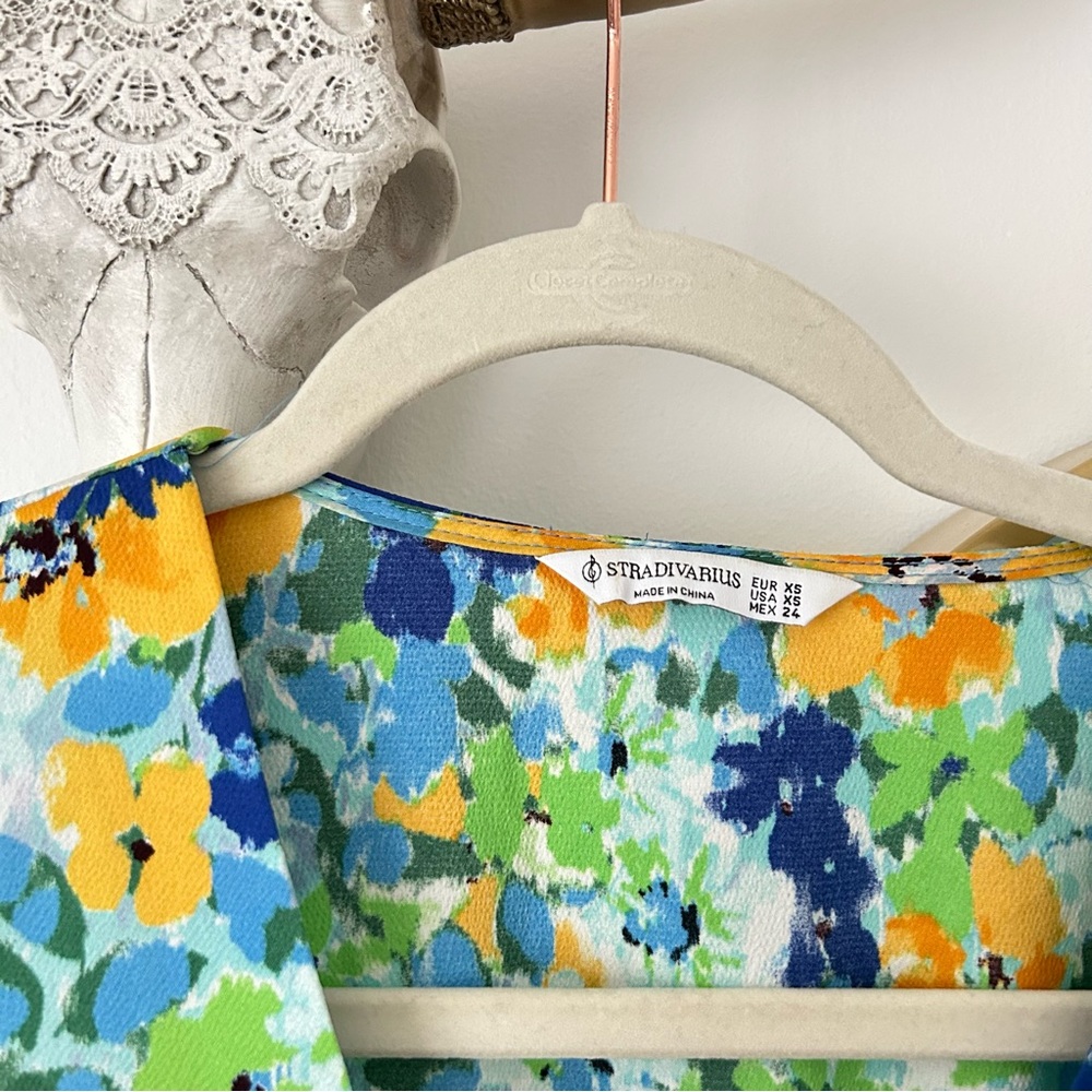 Stradivarius Blue Green Floral Mini Dress XS V-Neck Flutter Sleeve Summer - Picture 4 of 6